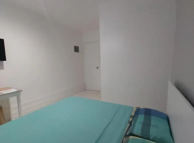 Traveler's Hostel